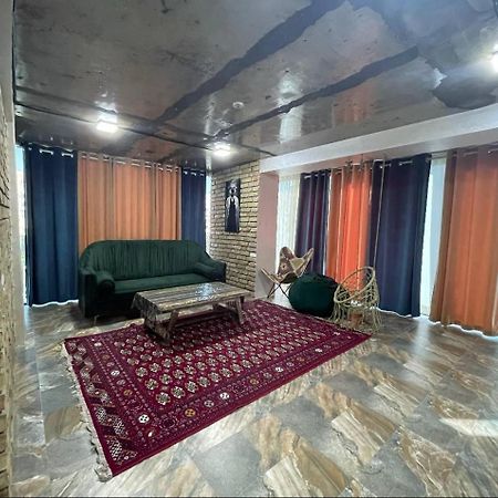 Local Hotel Ташкент Екстериор снимка
