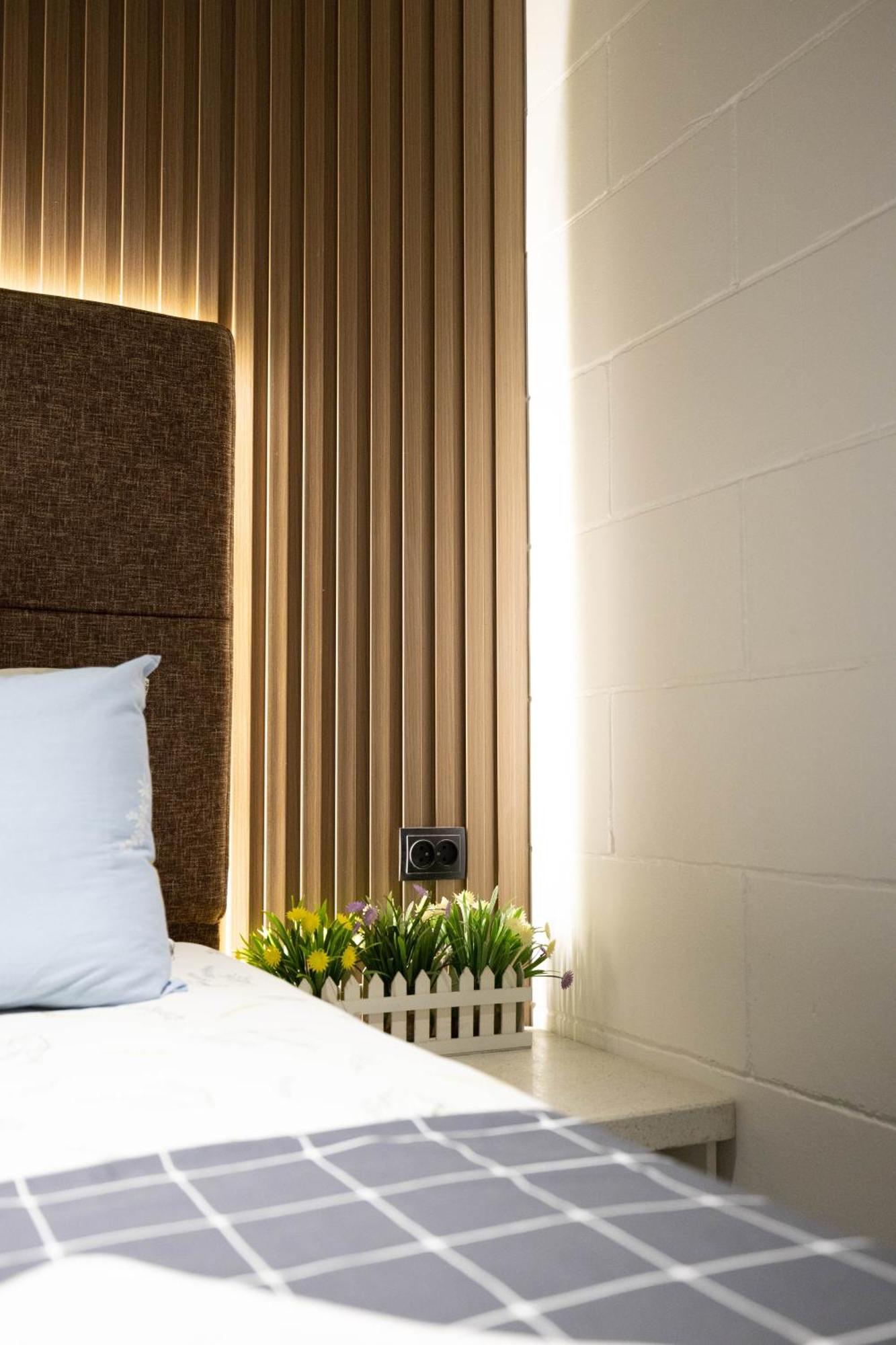 Local Hotel Ташкент Екстериор снимка