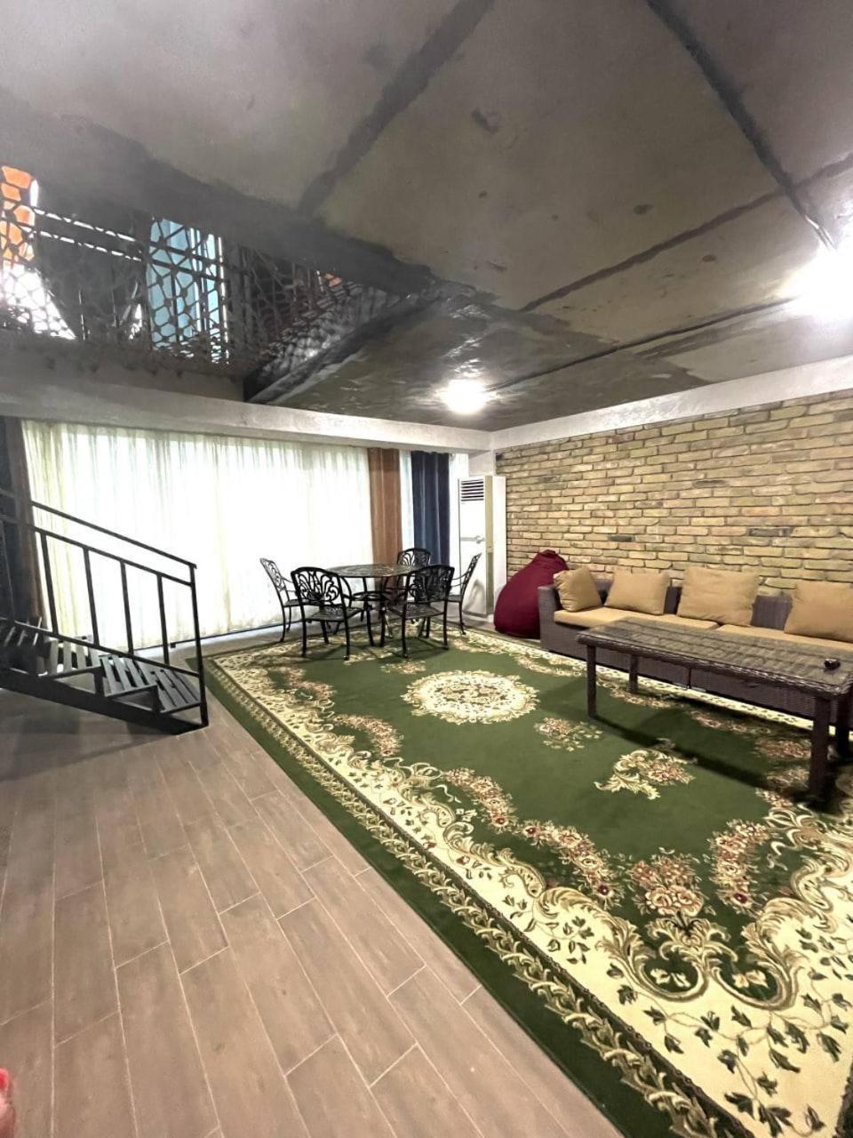 Local Hotel Ташкент Екстериор снимка